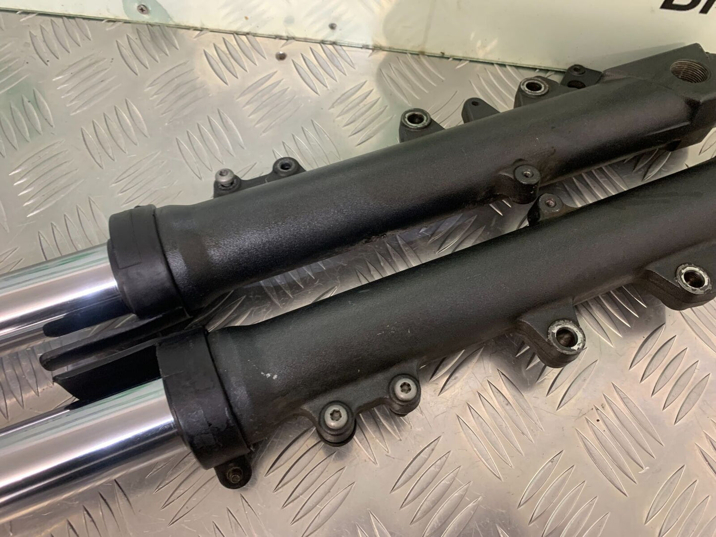 TRIUMPH 1050 SPRINT FORKS YEAR 2004-2007 (STOCK 956)