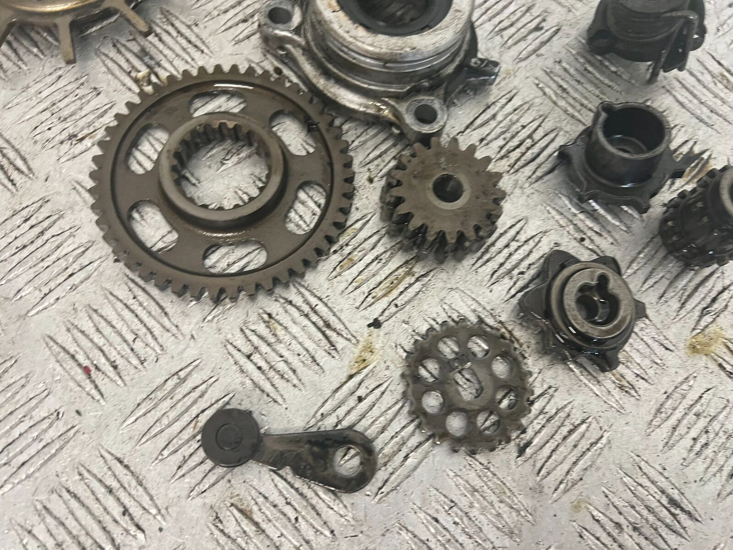 HONDA GL1800 GL 1800 ENGINE PARTS JOB LOT   YEAR 2004 ABS (STOCK 890)