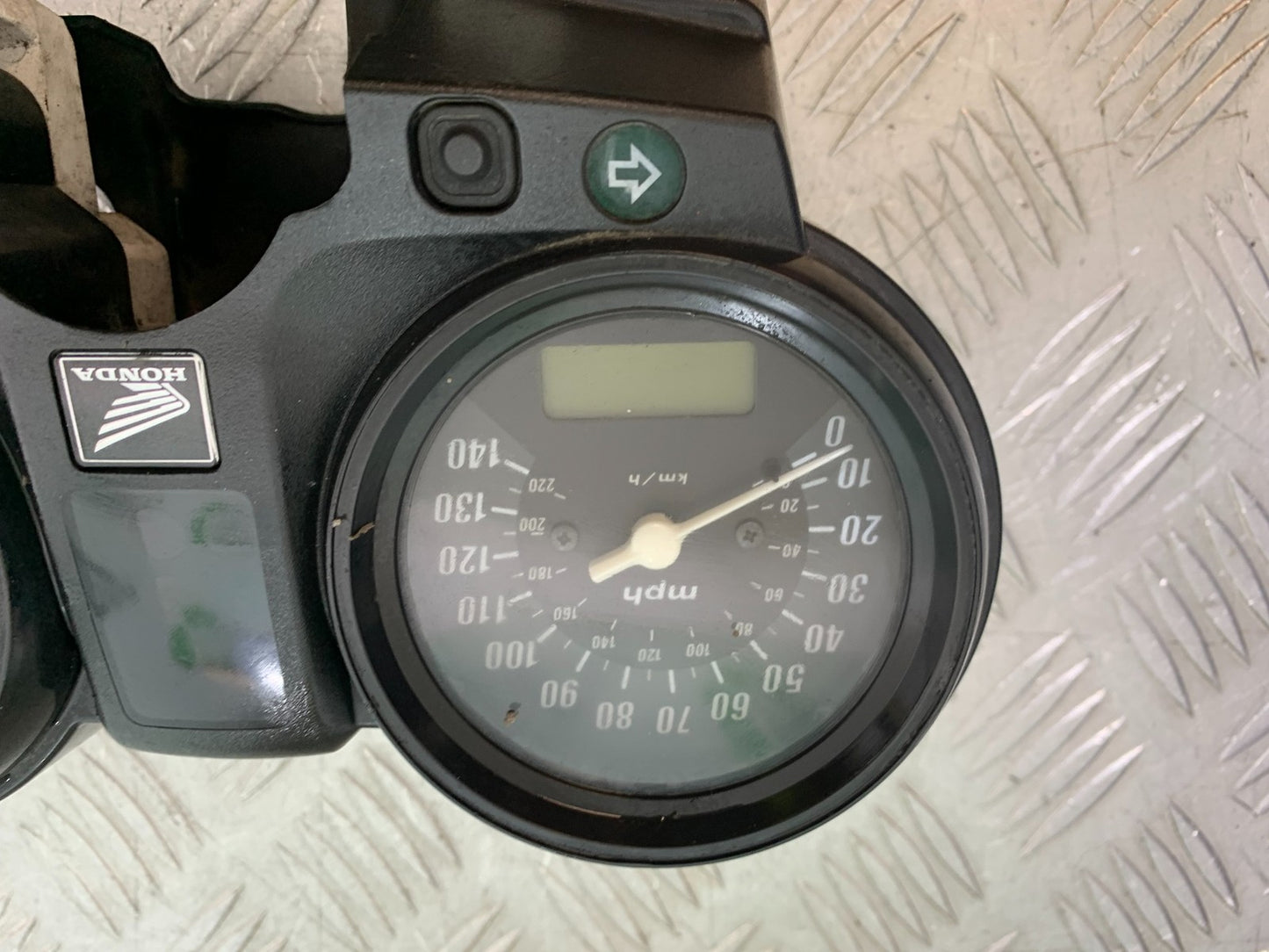 HONDA CBF500 CBF 500 CLOCKS SPEEDO DASH   YEAR 2004-2008  (CMB1294)