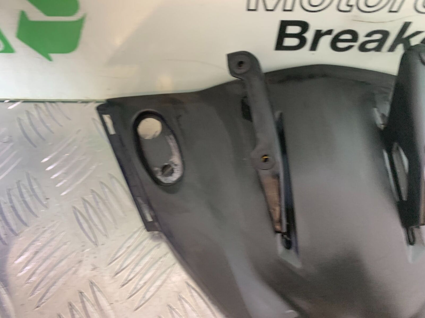HONDA CBR650 F CBR 650F SCREEN INFILL PANEL  YEAR 2014-2017  (STOCK 998)