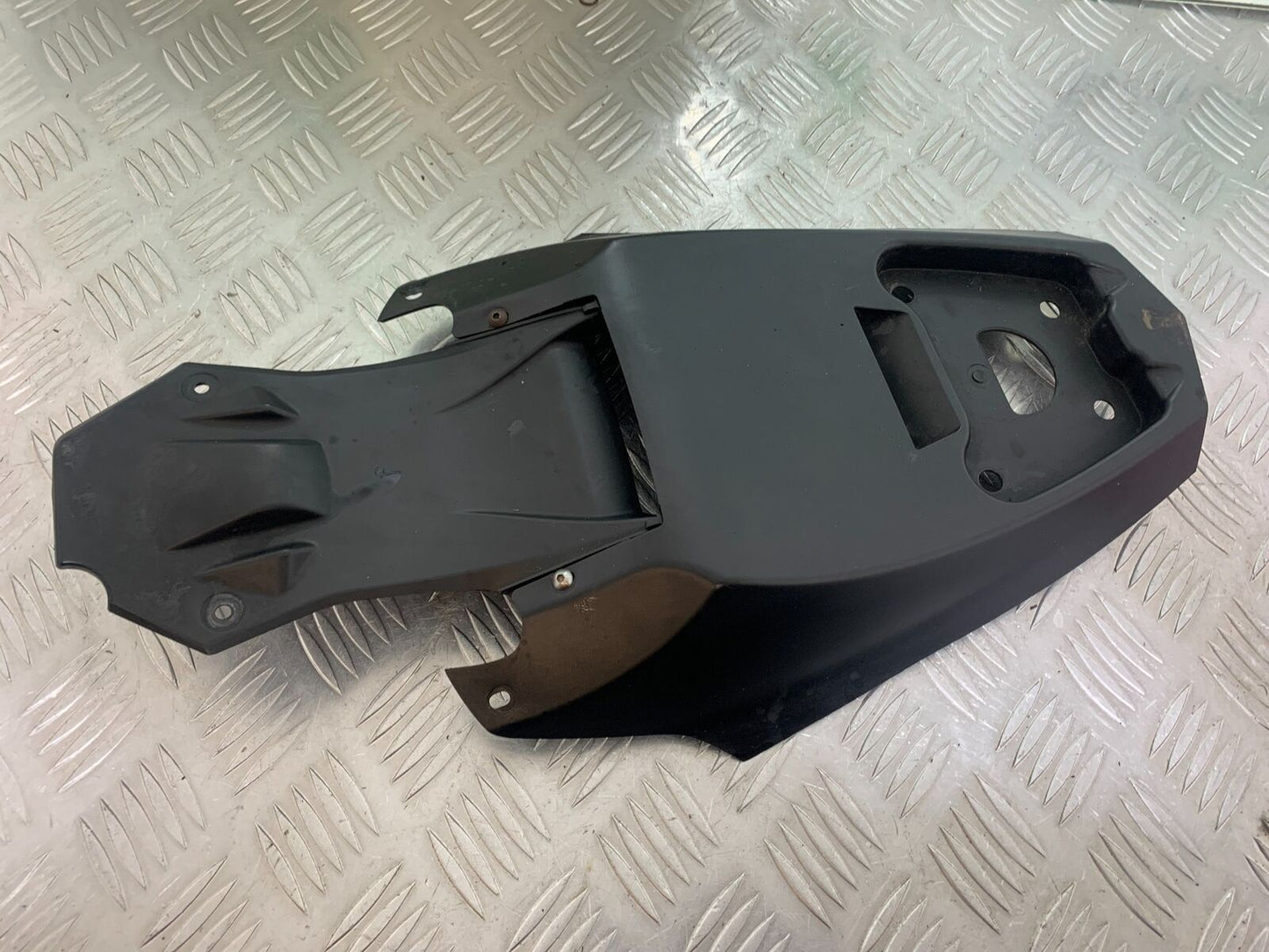 DUCATI STREETFIGHTER 848 UNDERTRAY  YEAR 2011-2016 (CMB1050)