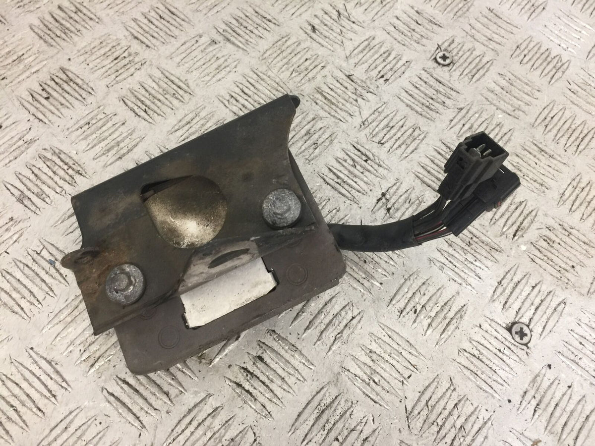 SUZUKI GSX1250 GSX 1250 FA REGULATOR   YEAR 2015 (STOCK 754)