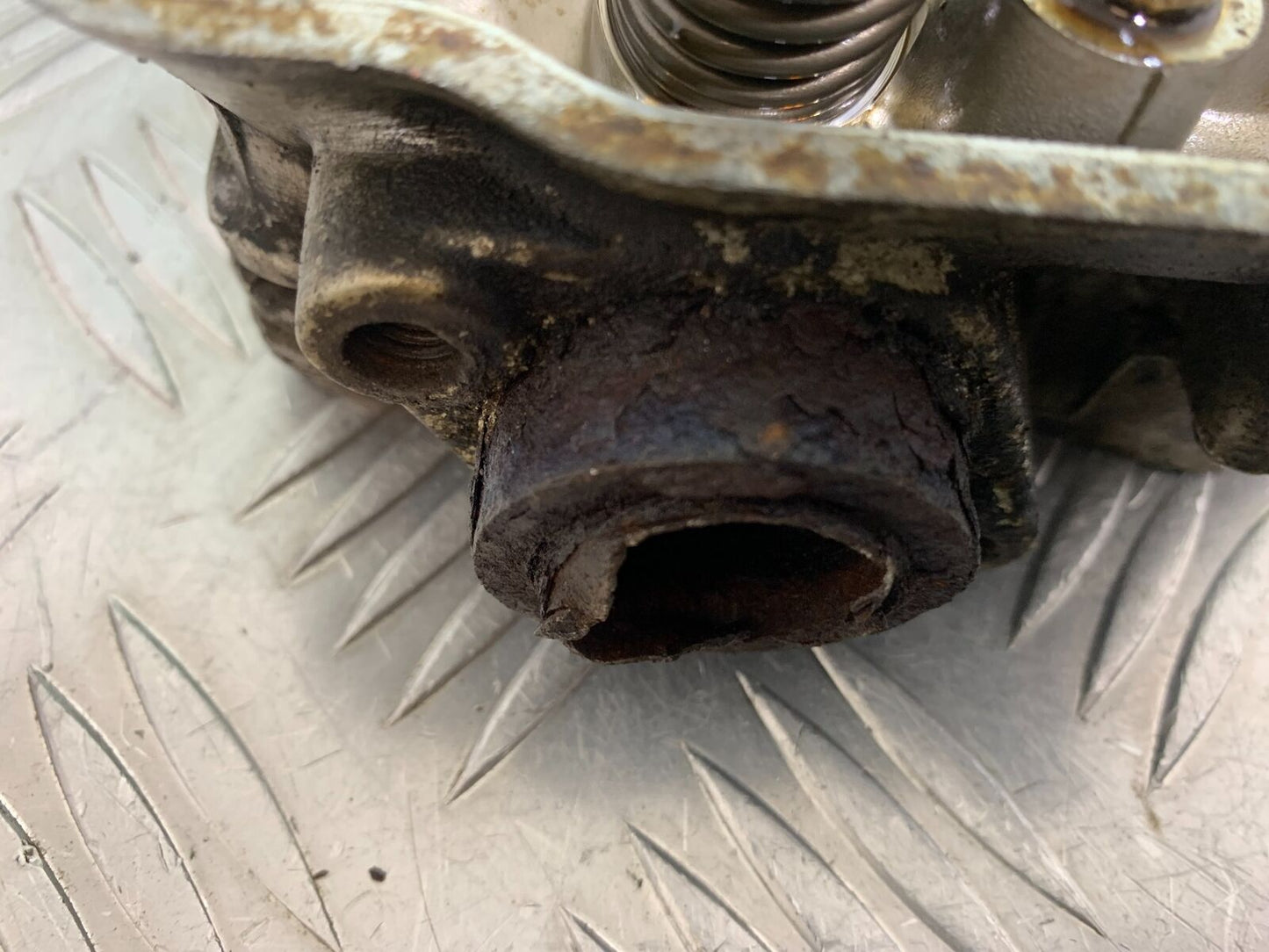 HONDA CBR125 CBR 125 CYLINDER HEAD   YEAR 2004-06  (CMB1040)
