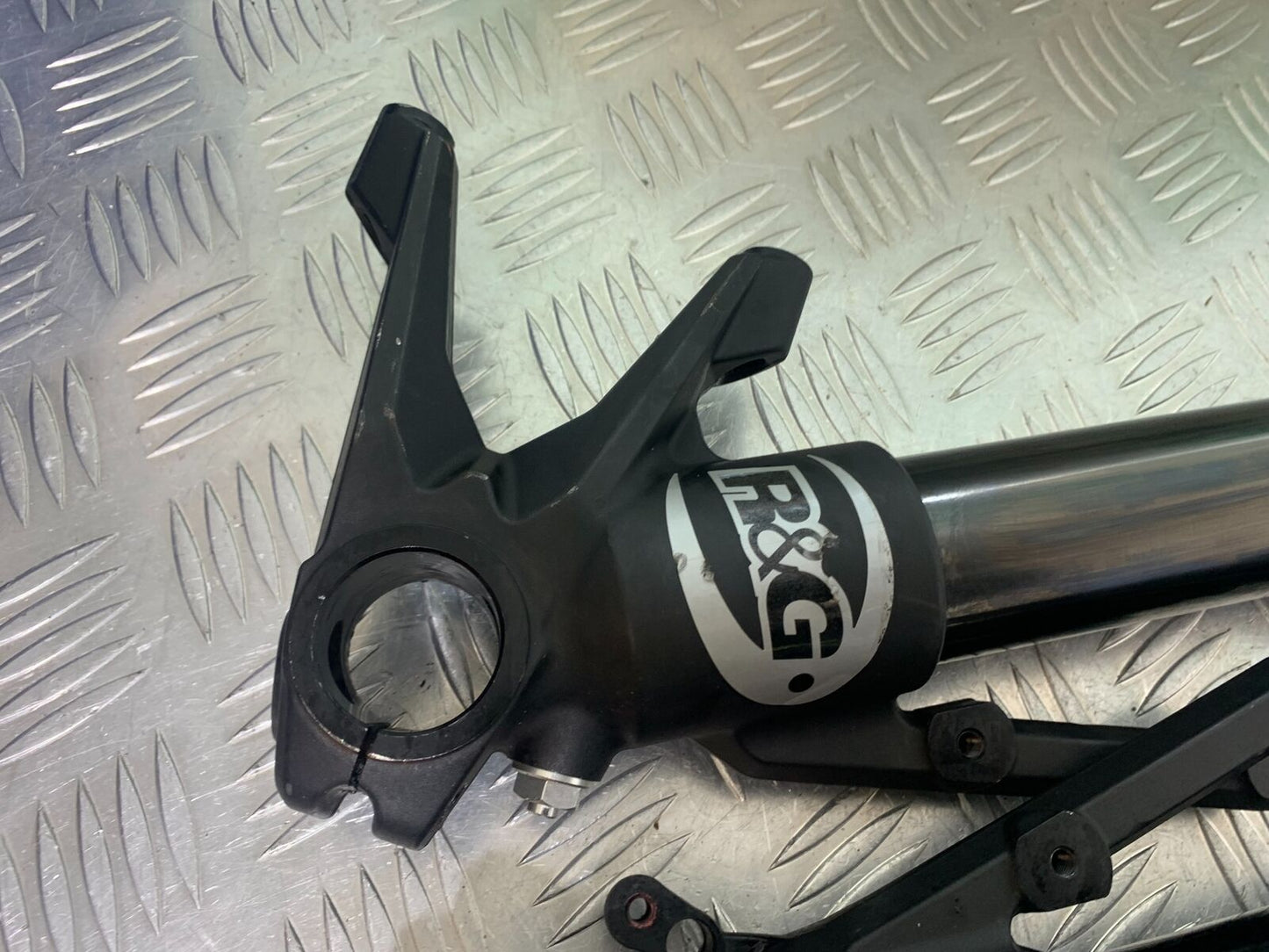 DUCATI DIAVEL 1200 FORKS  YEAR 2014-17 (CMB1054)