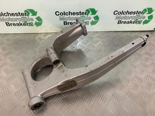 YAMAHA FJR1300 FJR 1300 SWINGARM  YEAR 2001-05 (STOCK 946)