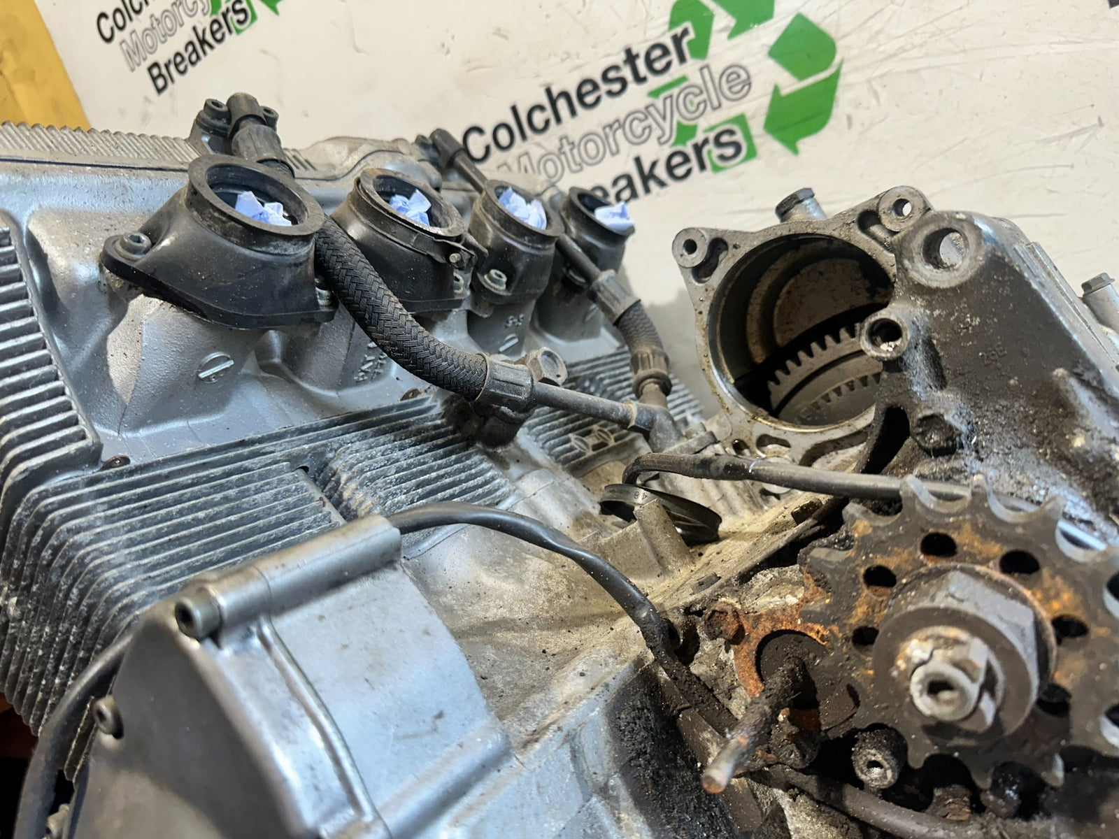 SUZUKI GSF600 GSF 600 MK2 BANDIT OIL COOLED ENGINE YEAR 2001-2003 (CMB1157)