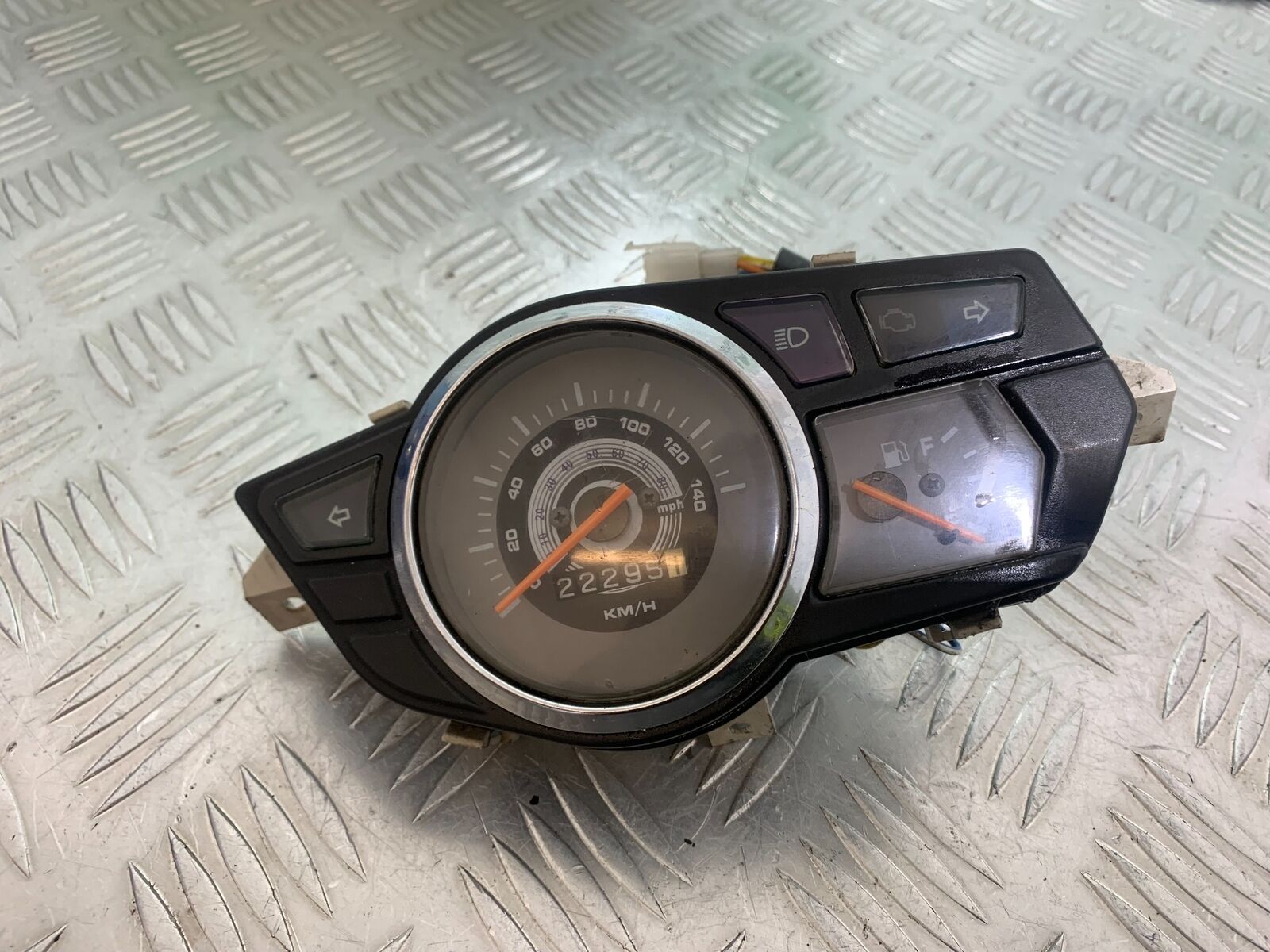 LEXMOTO MATADOR 125 JJ125T-17 CLOCKS SPEEDO DASH   (CMB1115)