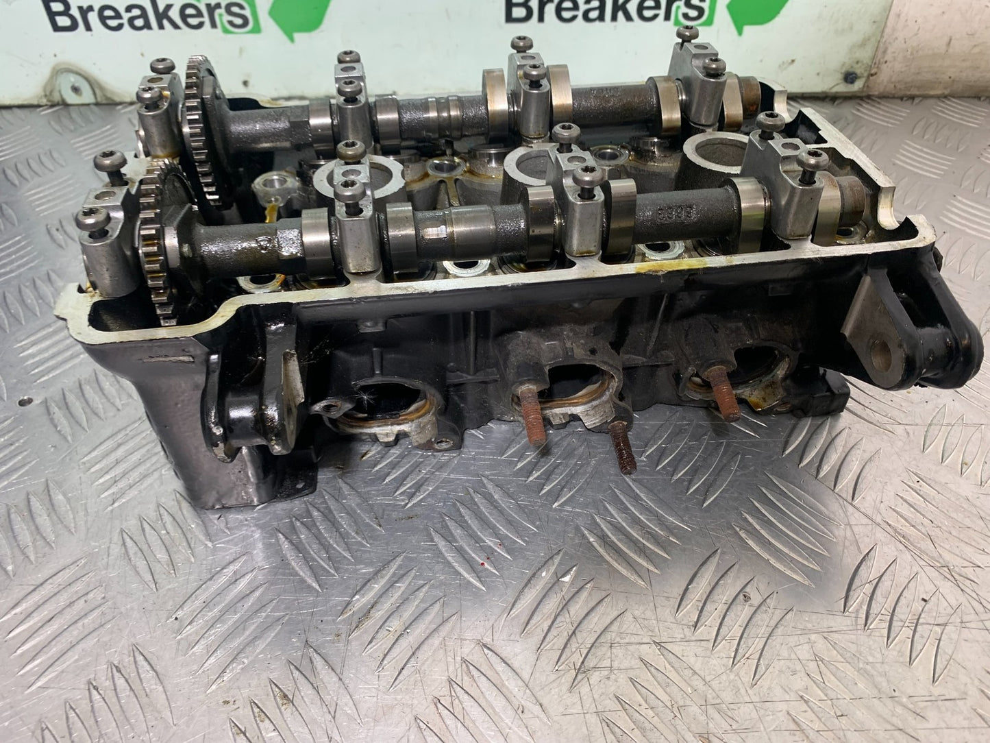 TRIUMPH 955I SPRINT RS CYLINDER HEAD AND CAMS   YEAR 1999-04