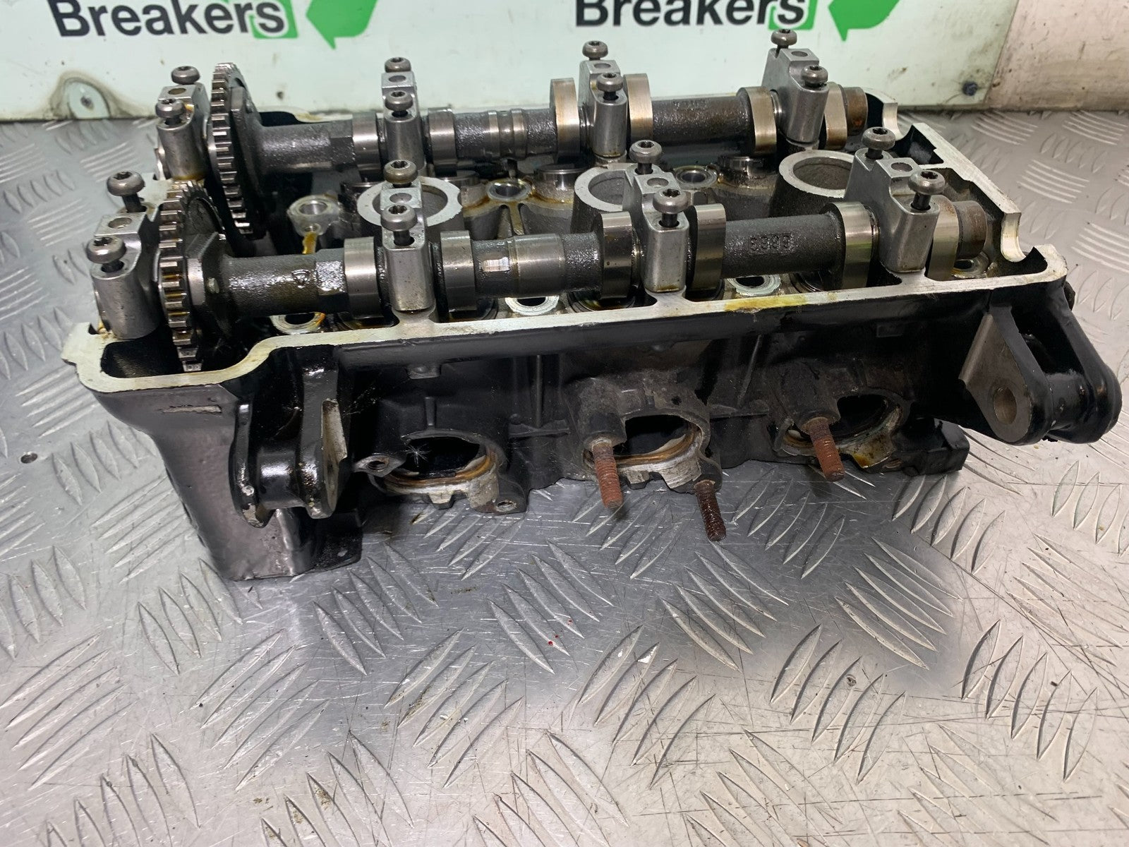 TRIUMPH 955I SPRINT RS CYLINDER HEAD AND CAMS   YEAR 1999-04