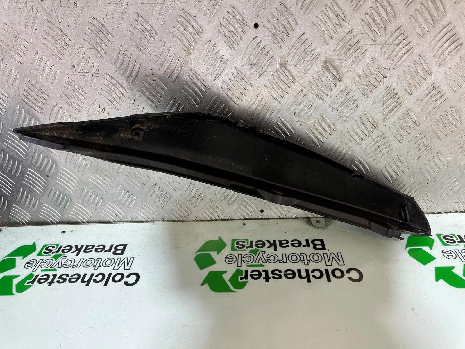 KAWASAKI ER6 F ER6F LEFT SEAT PANEL YEAR 2005-2008 (CMB1178)