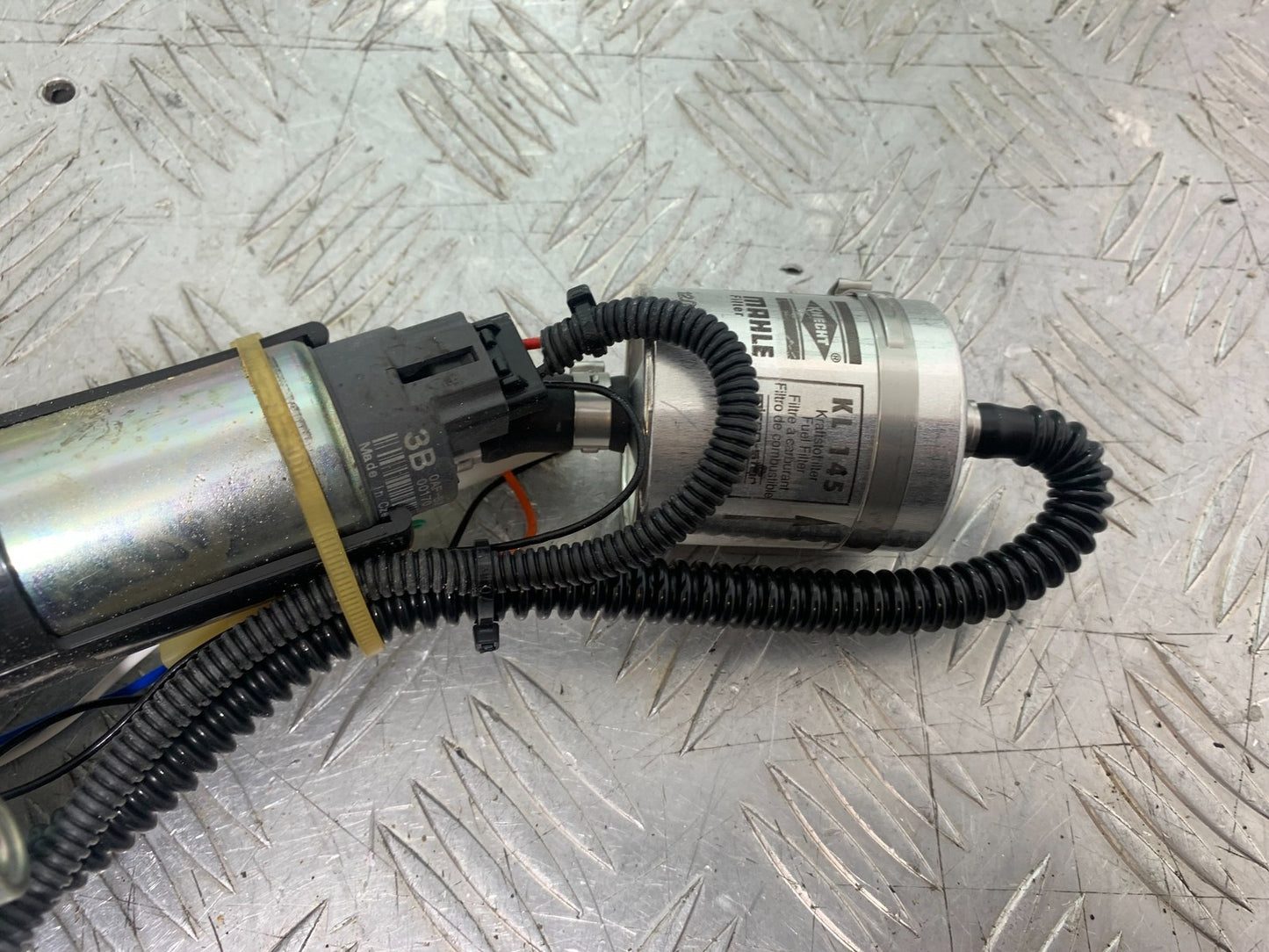 DUCATI 1198 S PETROL PUMP  YEAR 2009-2011 (CMB1219)