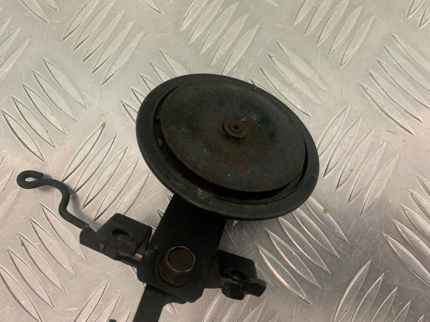 HONDA CBR1100 BLACKBIRD HORN  YEAR 1999-05 (STOCK 961)