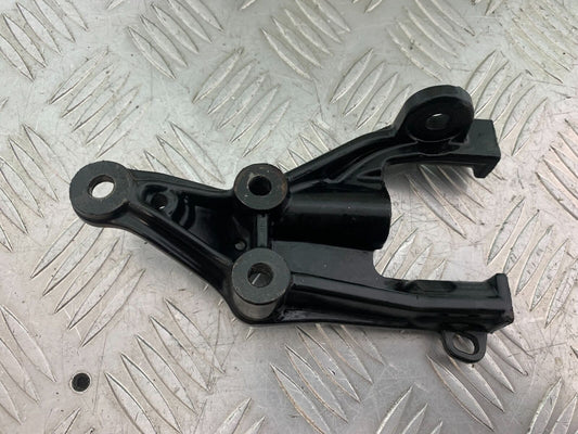 TRIUMPH THUNDERBIRD 1600 RIGHT HANGER   YEAR 2011 (CMB1107)
