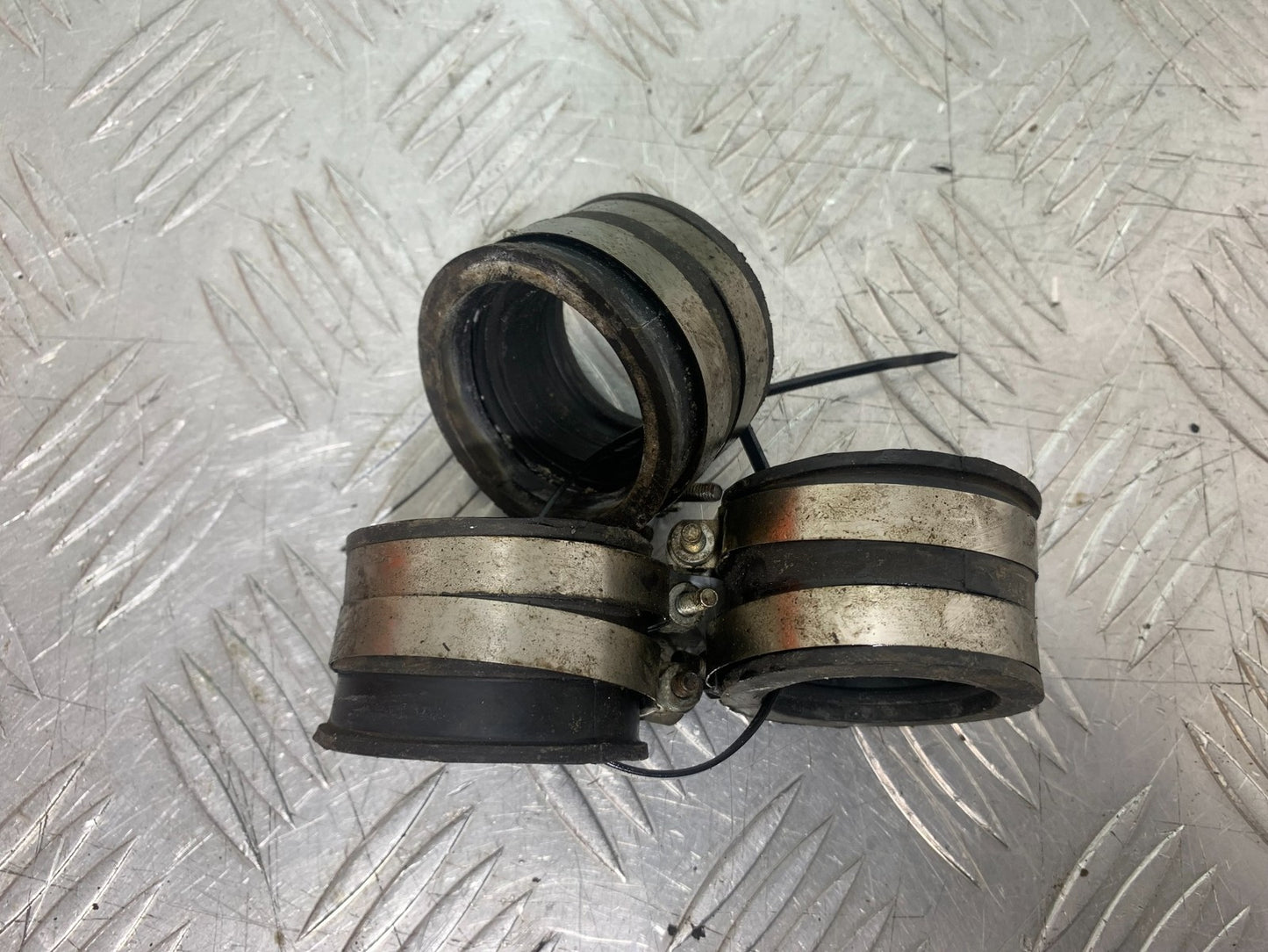 TRIUMPH TROPHY 900 CARB RUBBERS  YEAR 1991-95 (CMB1251)