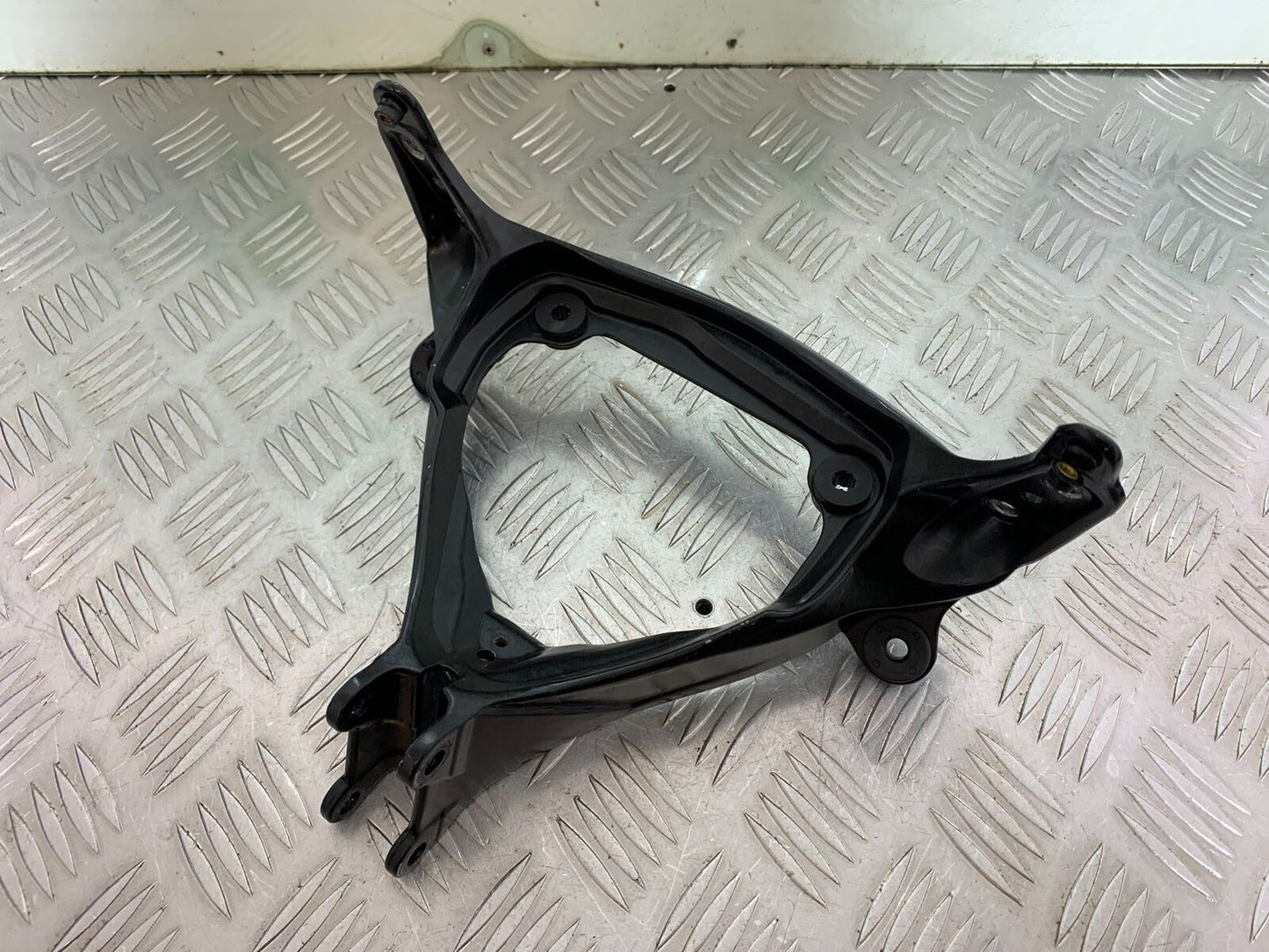 SUZUKI GSXR1000 GSXR 1000 FAIRING BRACKET   2009-2016 (CMB1049)