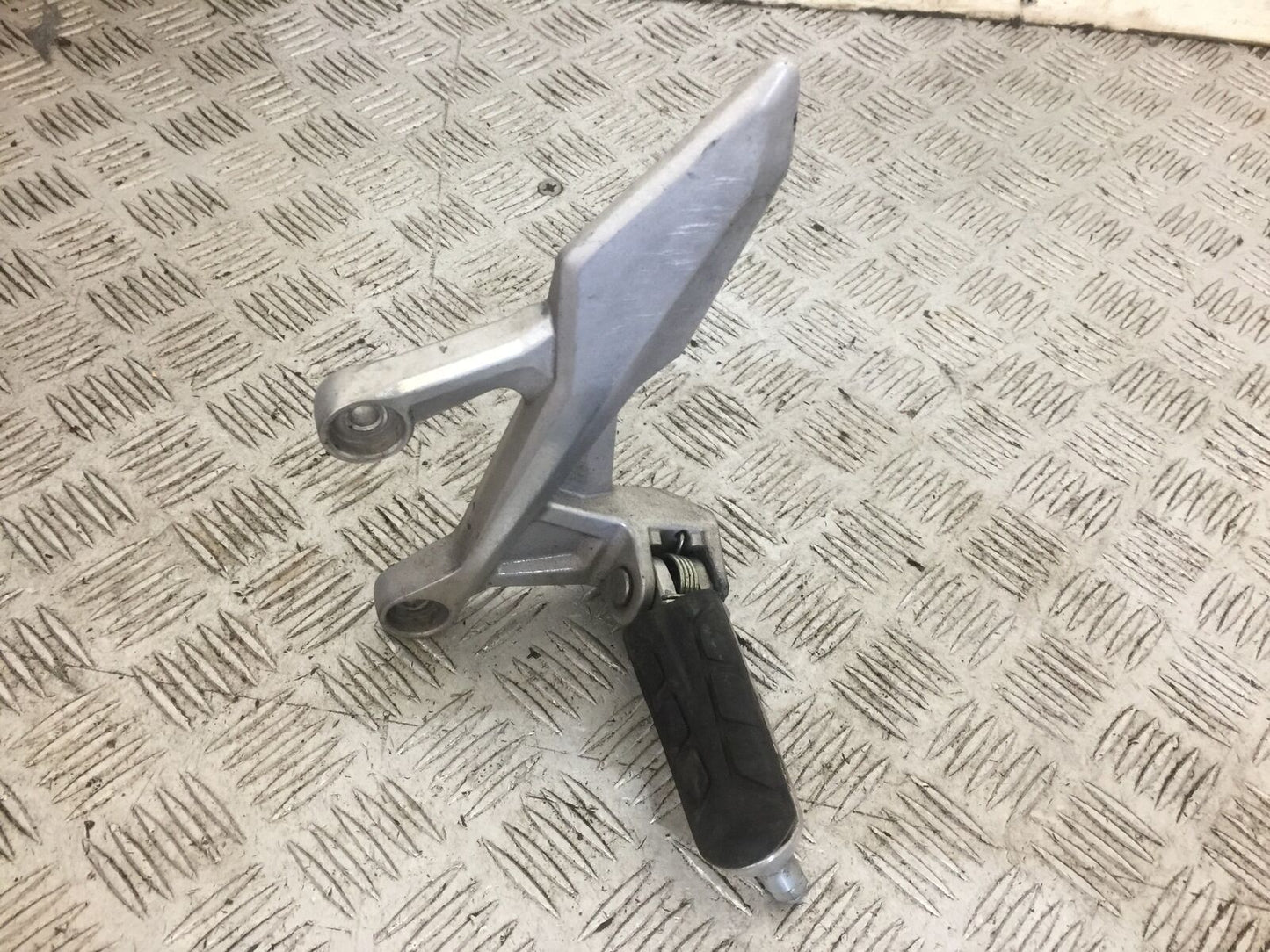 HONDA CBR500R CBR 500 R FRONT LEFT HANGER 2016-18  (STOCK 742)