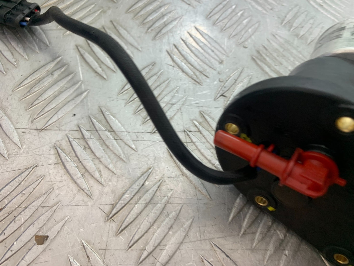 APRILIA TUONO 1000 V4 PETROL PUMP  YEAR 2013-2014  (CMB1239)