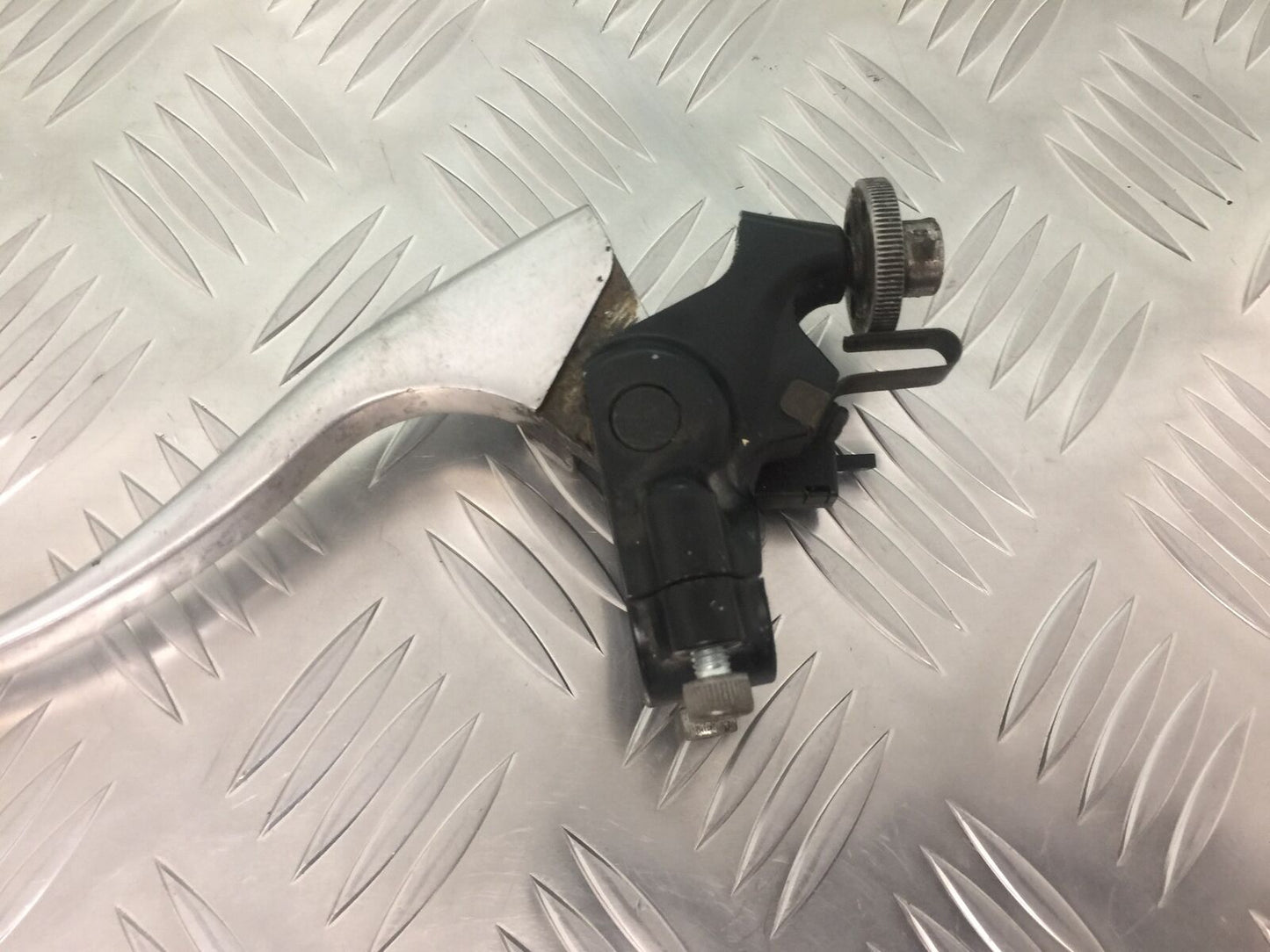 KAWASAKI ZX12R ZX12 R CLUTCH LEVER AND BRACKET YEAR 2000 (STOCK 913)