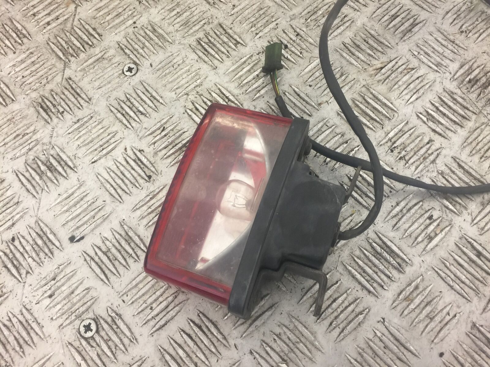 HONDA CB500 CB 500 REAR LIGHT  YEAR 2001
