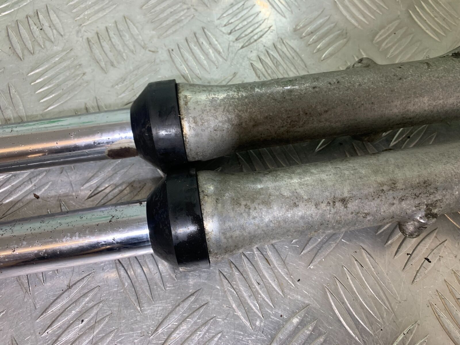 HONDA CX500 CX 500 FORKS YEAR 1978-81 (CMB1079)