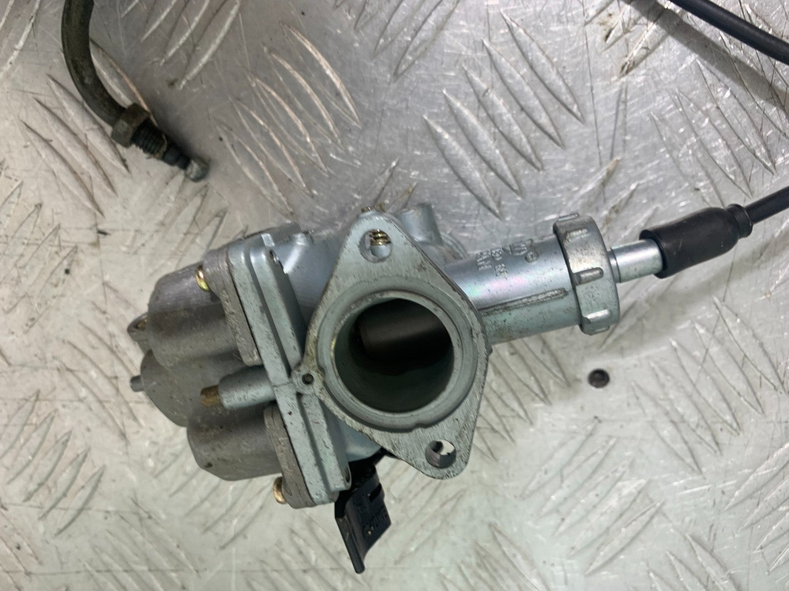 HONDA CG125 CG 125 CARB  YEAR 1998-2000 (CMB1282)