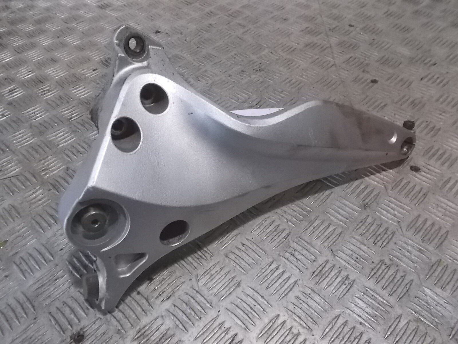 YAMAHA XP500 XP 500 TMAX T-MAX SWINGARM  YEAR 2002