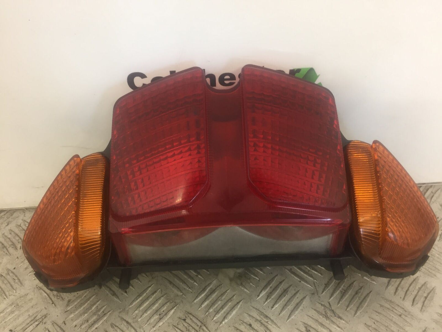 YAMAHA FJR1300 FJR 1300 REAR LIGHT   YEAR 2002