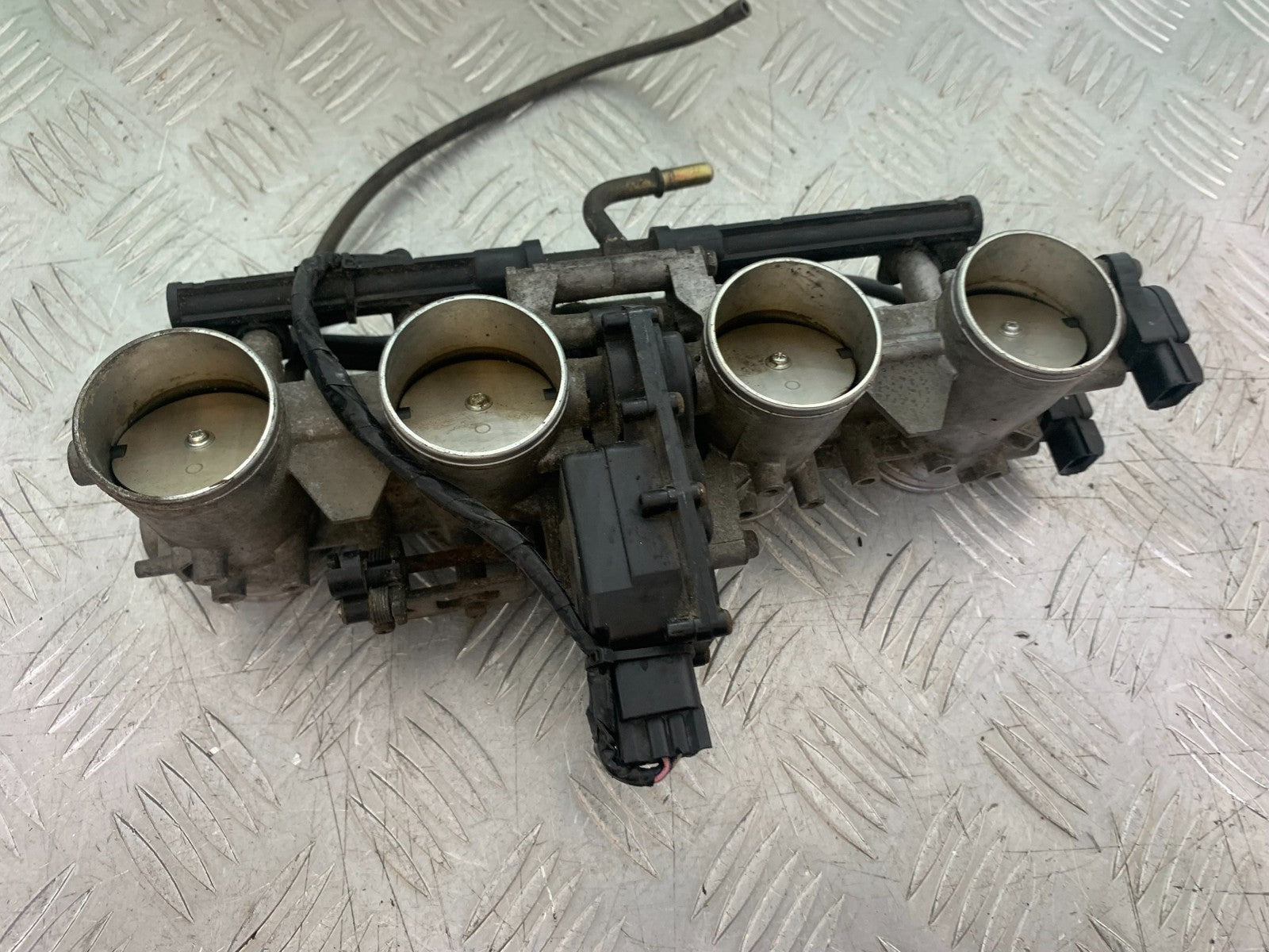 KAWASAKI Z750 Z 750 THROTTLE BODIES   YEAR 2004-2006  (CMB1234)