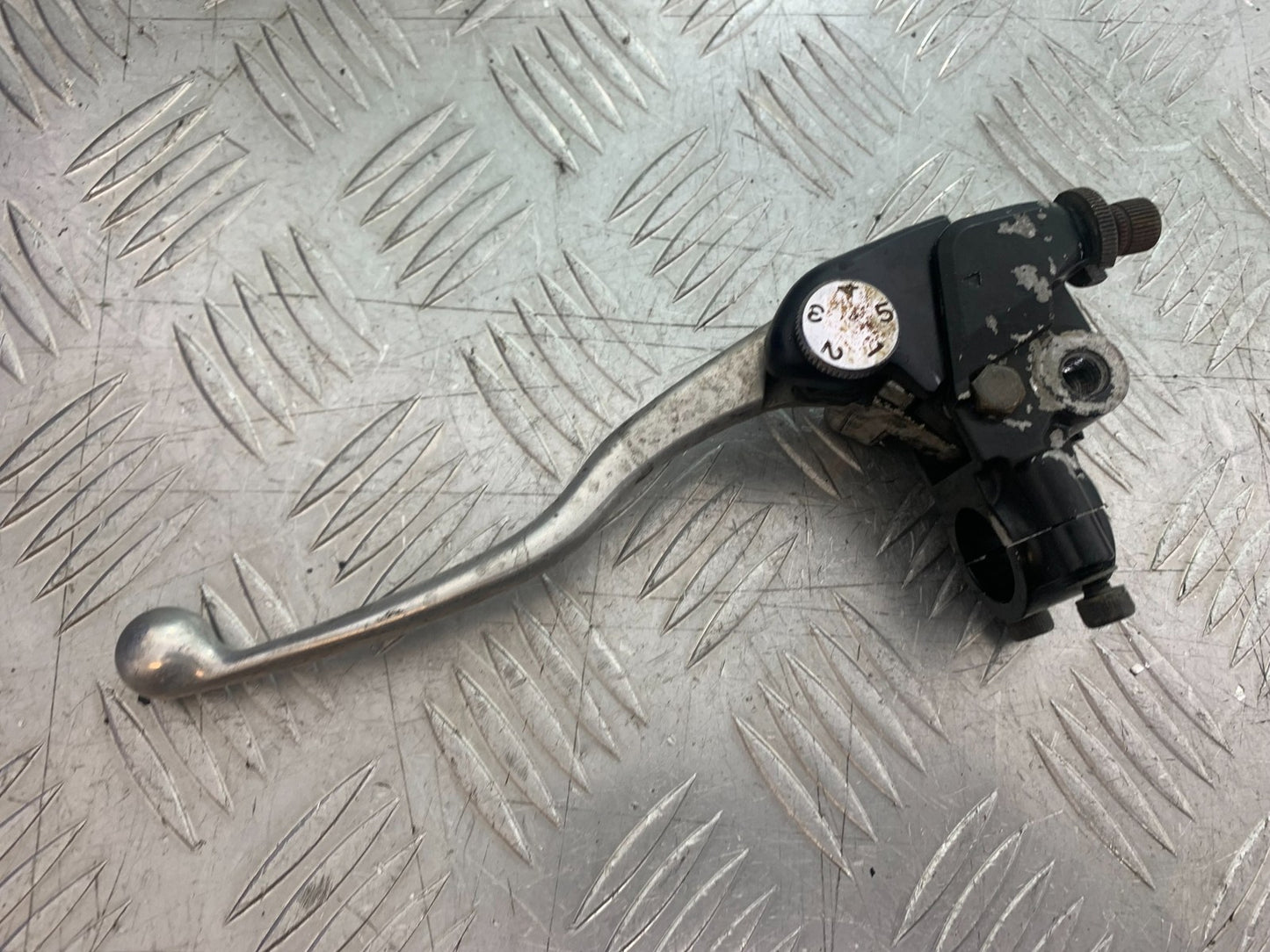 KAWASAKI Z750 Z 750 CLUTCH LEVER AND BRACKET   YEAR 2004-2006  (CMB1234)