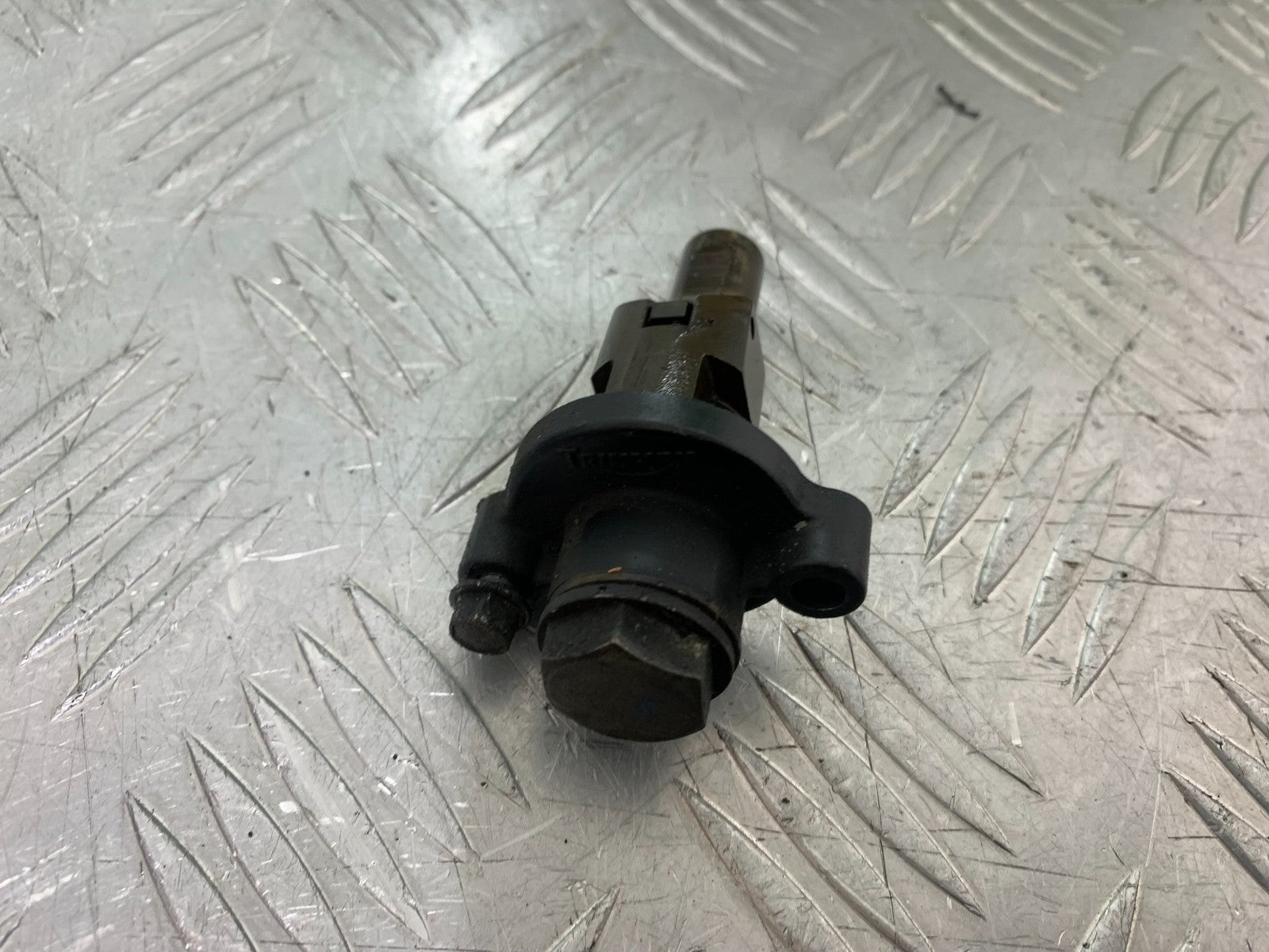 TRIUMPH 955i SPRINT ST CAM CHAIN TENSIONER  YEAR 1999-2004