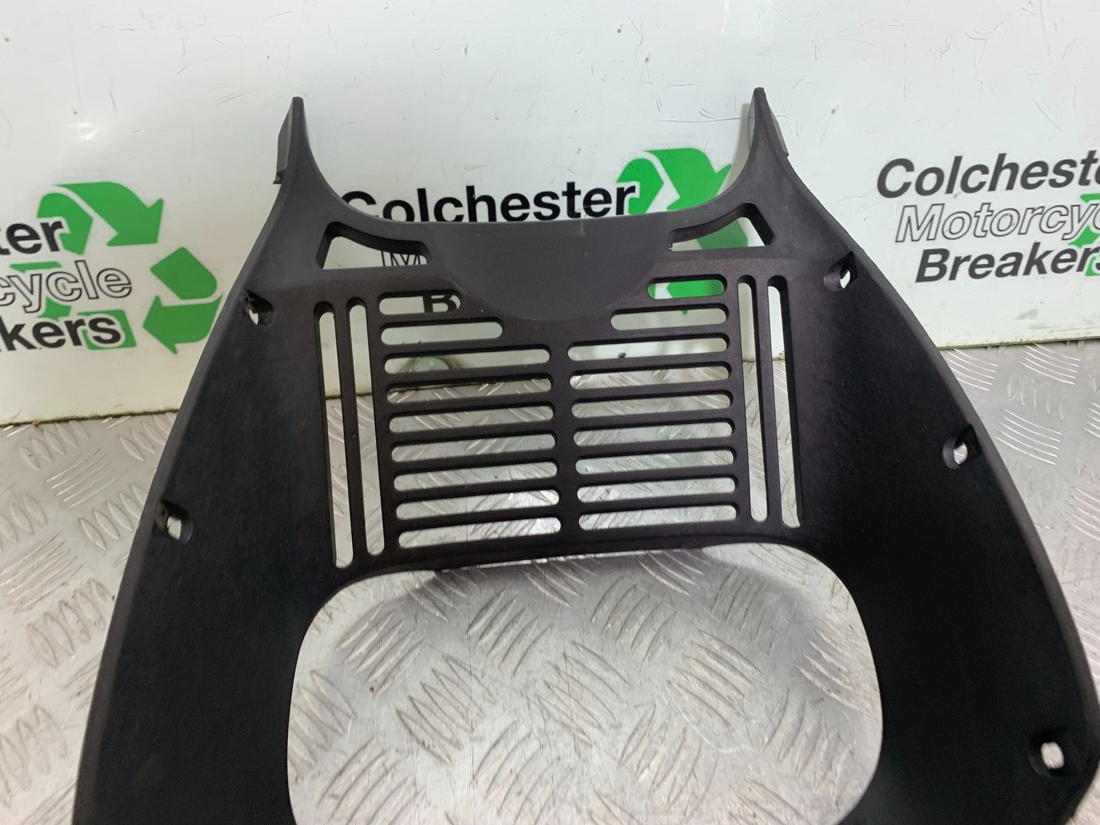 HONDA XL125 VARADERO RADIATOR GRILL YEAR 2001-2006  (CMB1304)