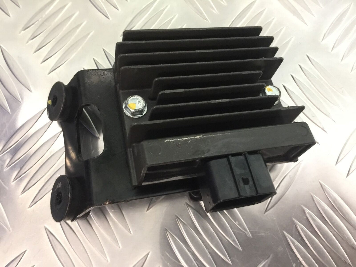 KAWASAKI VN 650 VULCAN REGULATOR  YEAR 2017-2021 (STOCK 924)