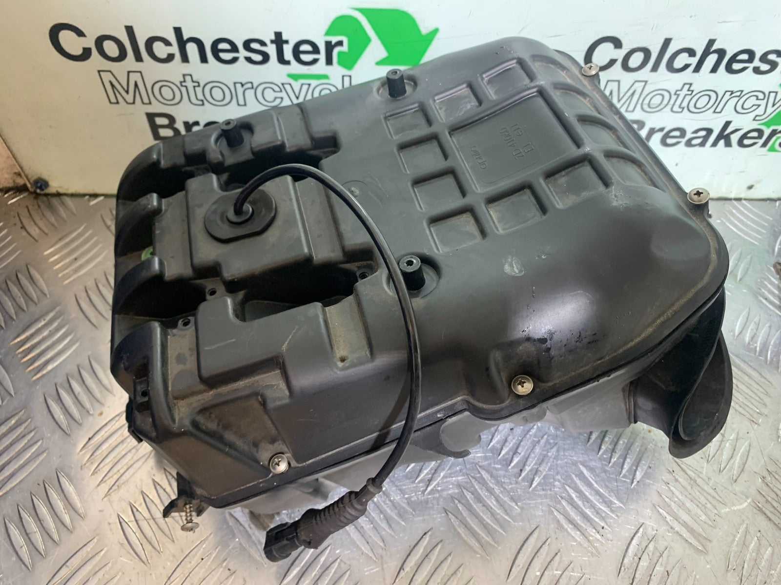 APRILIA RSV4 FACTORY AIRBOX  YEAR 2009-2012 (CMB1224)