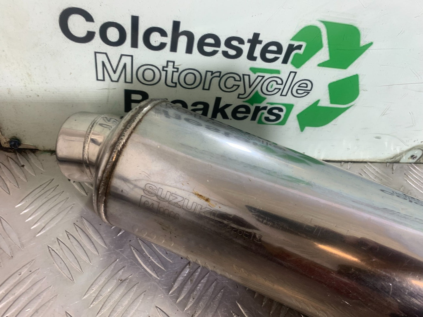 SUZUKI GSX750 INAZUMA SILENCER  YEAR 1998-2003 (CMB1308)