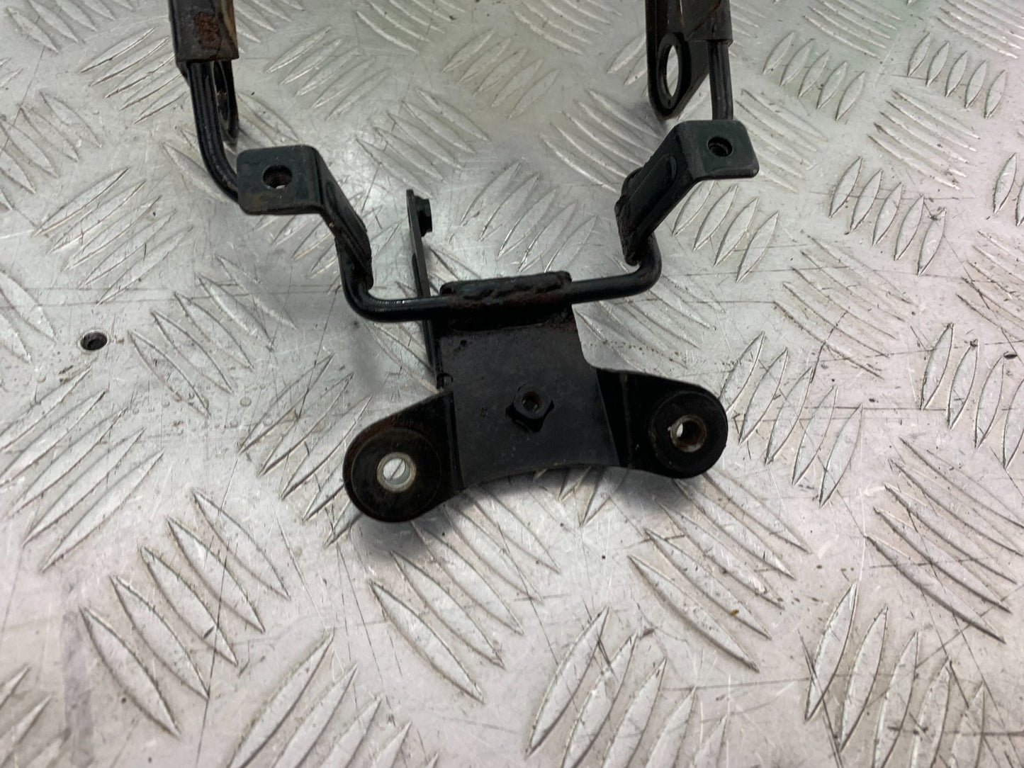 KAWASAKI KLR250 KLR 250 HEADLIGHT BRACKET  YEAR 1984-2001 (CMB1225)