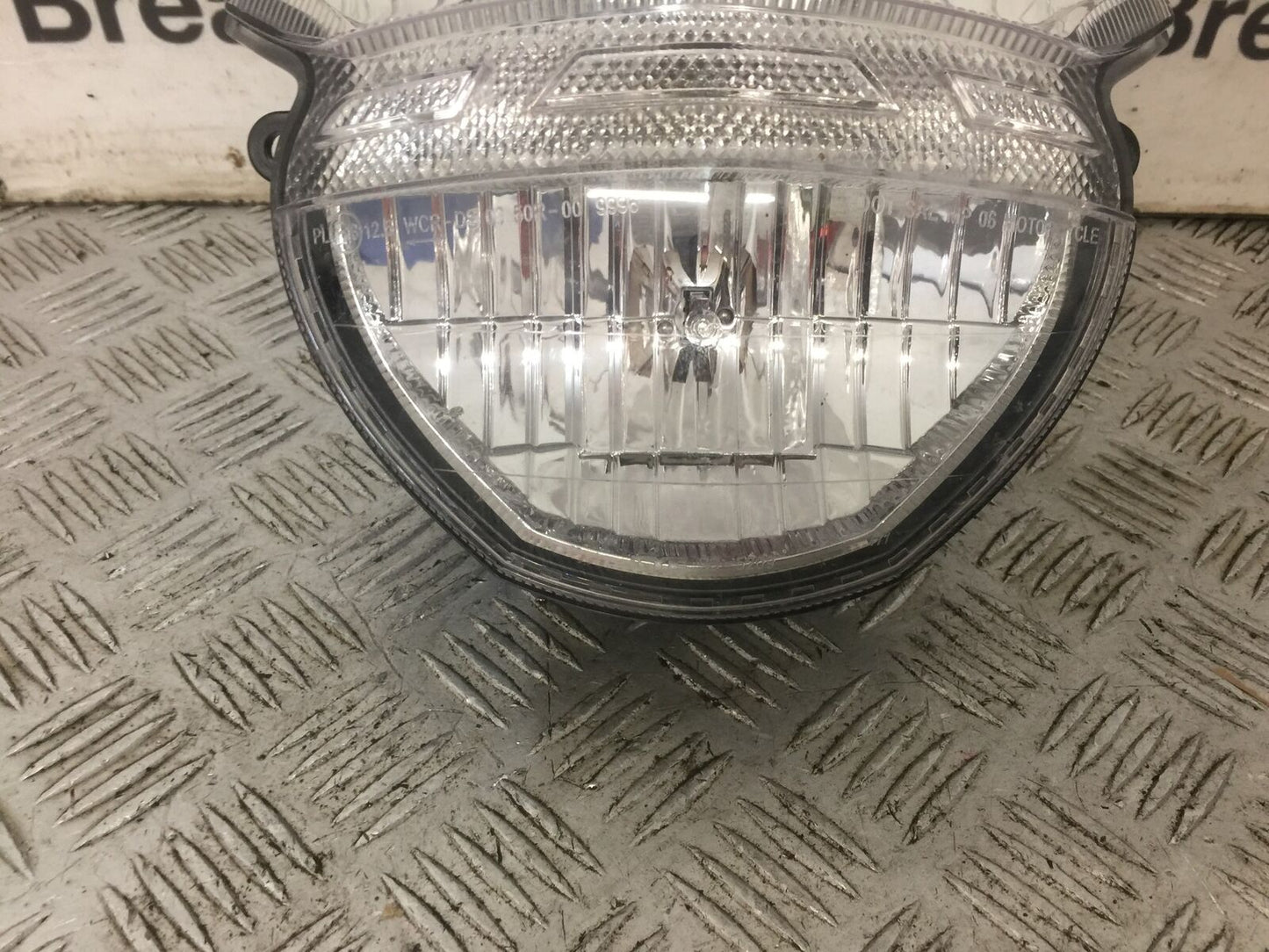 DUCATI 696 MONSTER HEADLIGHT   YEAR 2008 (STOCK 768)