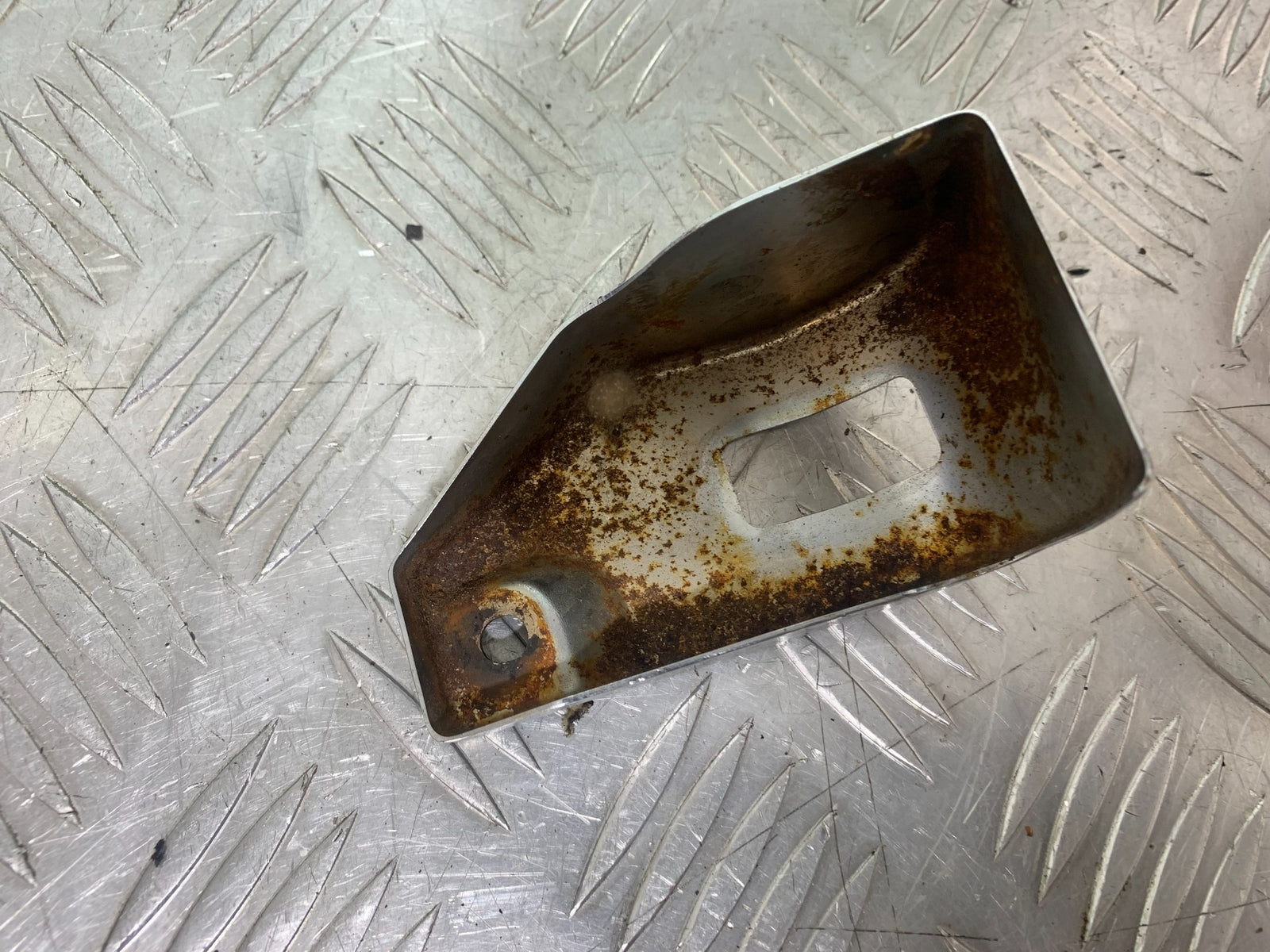 KAWASAKI VN1500 CLASSIC REAR MASTER CYLINDER COVER  YEAR 1999 -2006 (CMB1166)