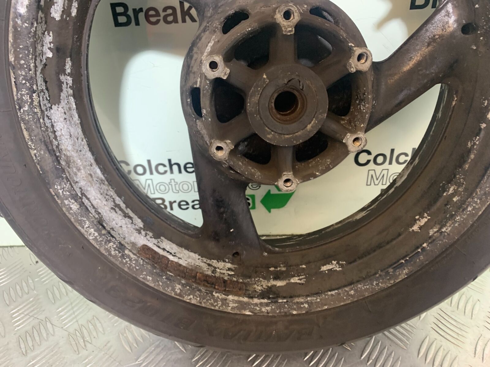 YAMAHA YZF600 YZF 600 THUNDERCAT REAR WHEEL  1996-2003 CMB1134)