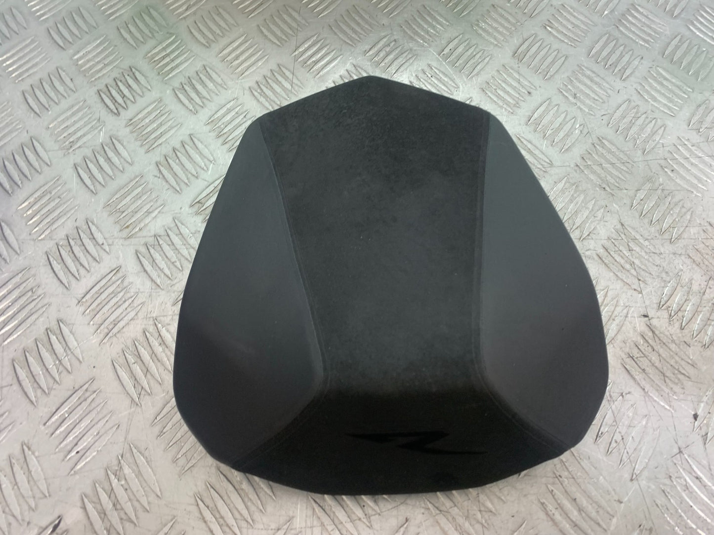 KTM 1290 SUPER DUKE R REAR SEAT  YEAR 2020-2024 (CMB1272)