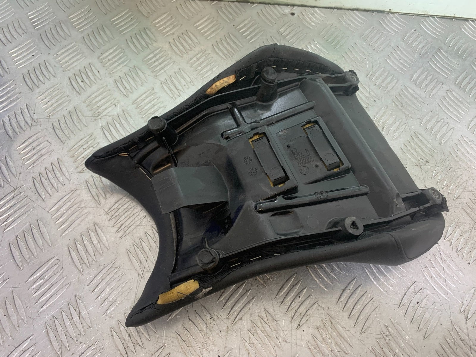 BMW S1000 RR FRONT SEAT  YEAR 2015-2018 (CMB1246)