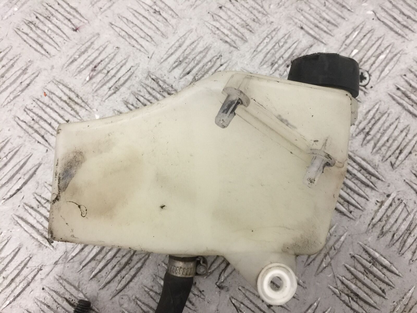 BMW F800 ST COOLANT BOTTLE  YEAR 2011-2013 (STOCK 886)