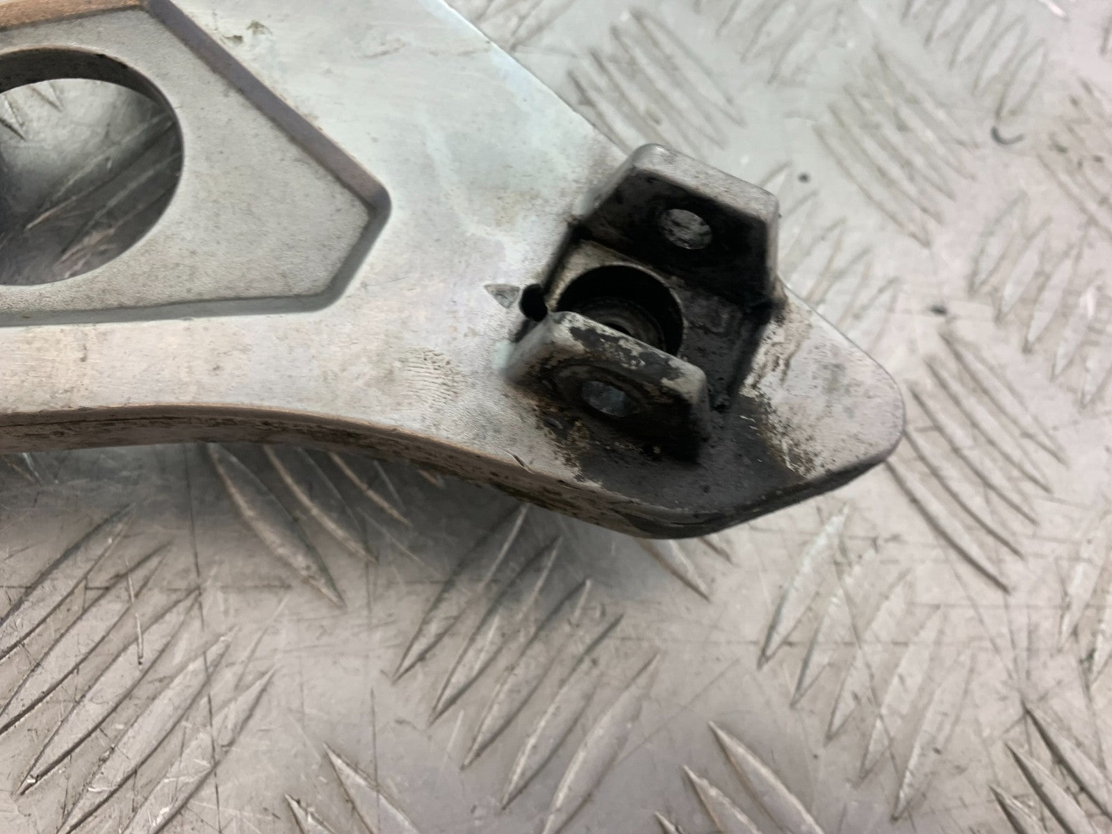 HONDA NTV 600 REVERE RIGHT HANGER  YEAR 1988-1996  (CMB1281)