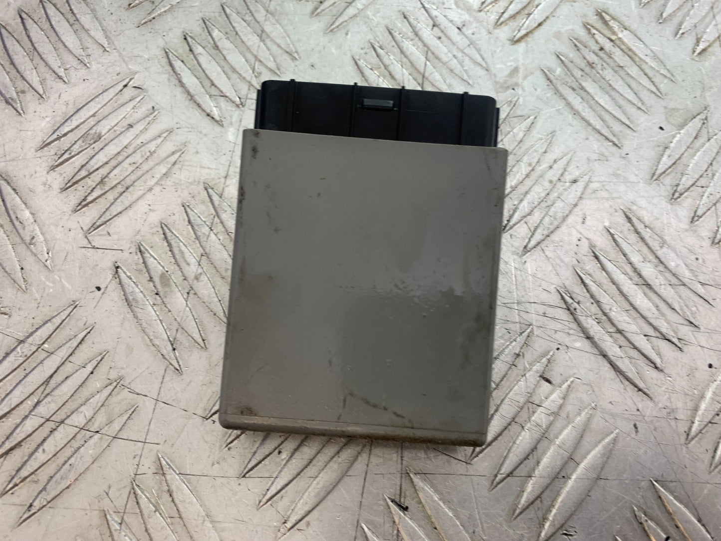 HONDA XL125 VARADERO CDI UNIT  YEAR 2001-2006  (CMB1210)
