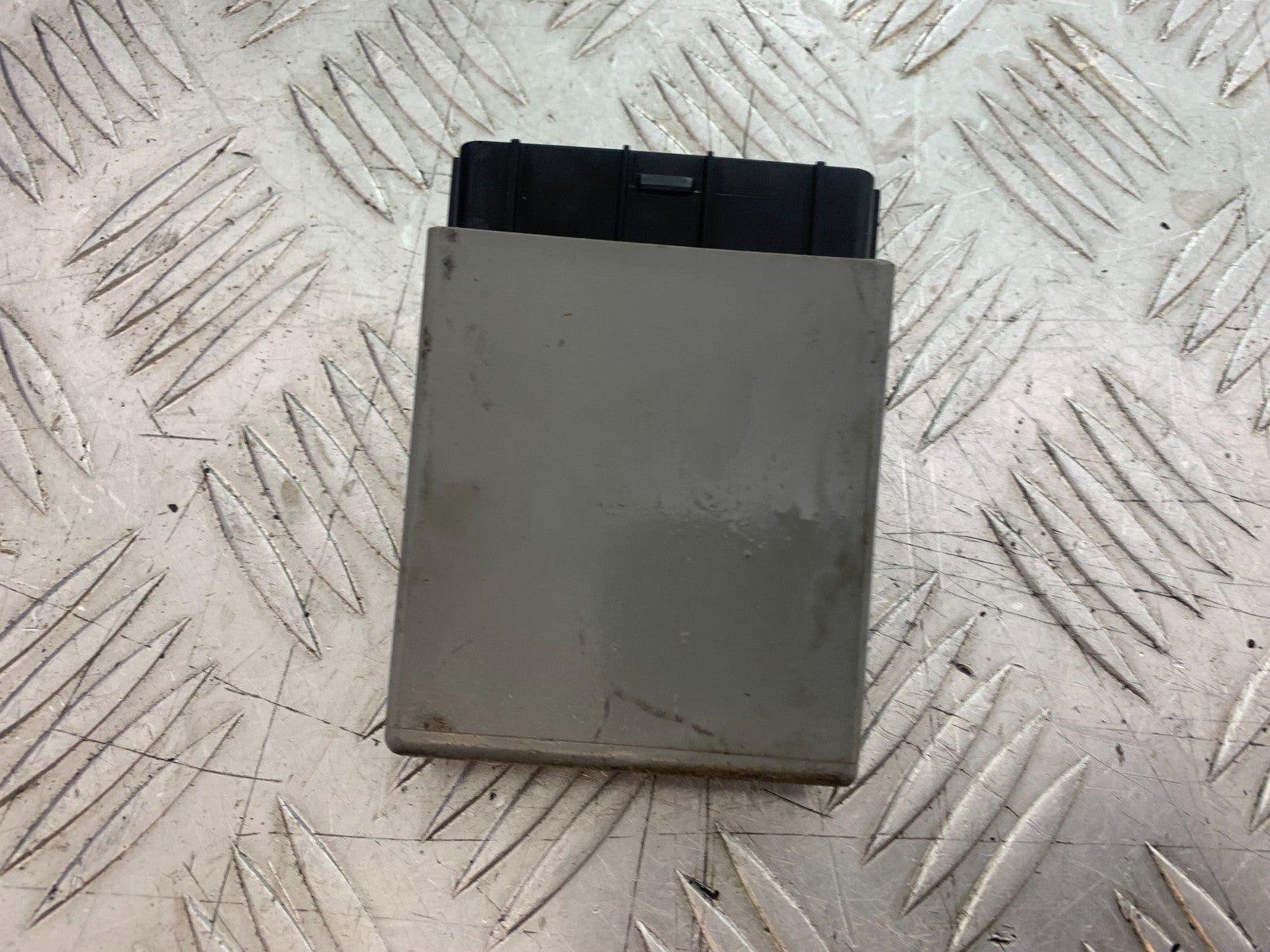 HONDA XL125 VARADERO CDI UNIT  YEAR 2001-2006  (CMB1210)