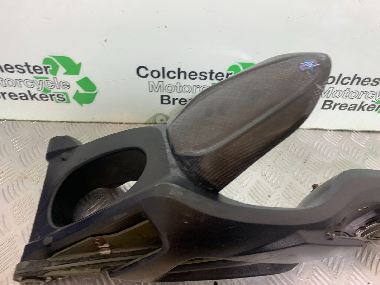 MV AGUSTA 800 F3 SWINGARM WITH CARBON HUGGER   YEAR 2013-2016 (CMB1152)
