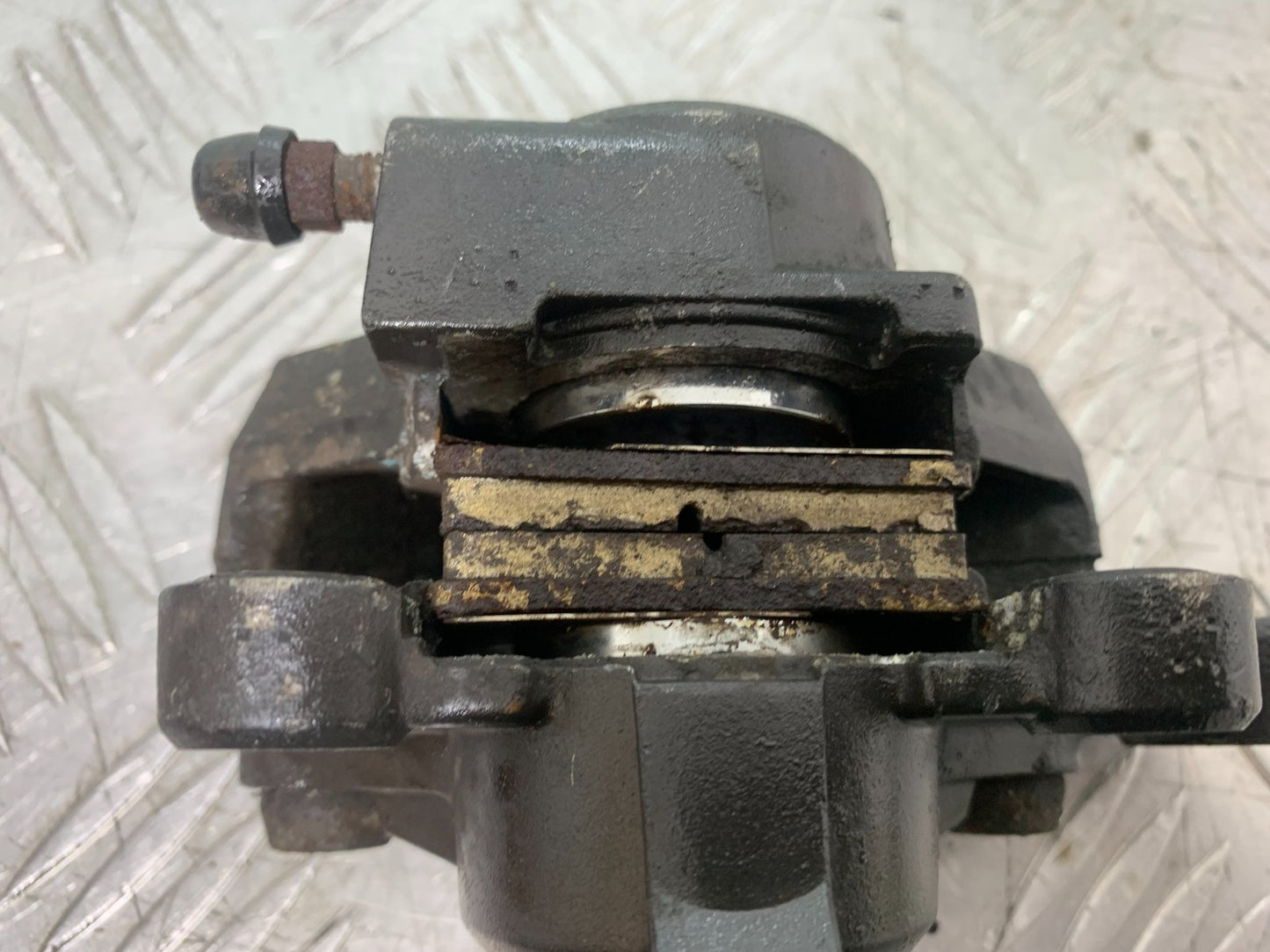 SUZUKI GSF600 GSF 600 BANDIT REAR BRAKE CALIPER  2000-2004 (CMB1269)