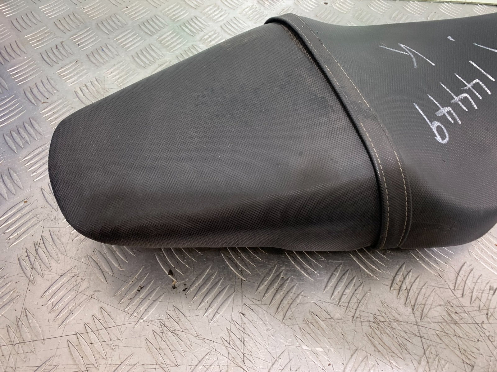HONDA CB650F CB 650 FA-E SEAT  YEAR 2014-2017 (CMB1226)