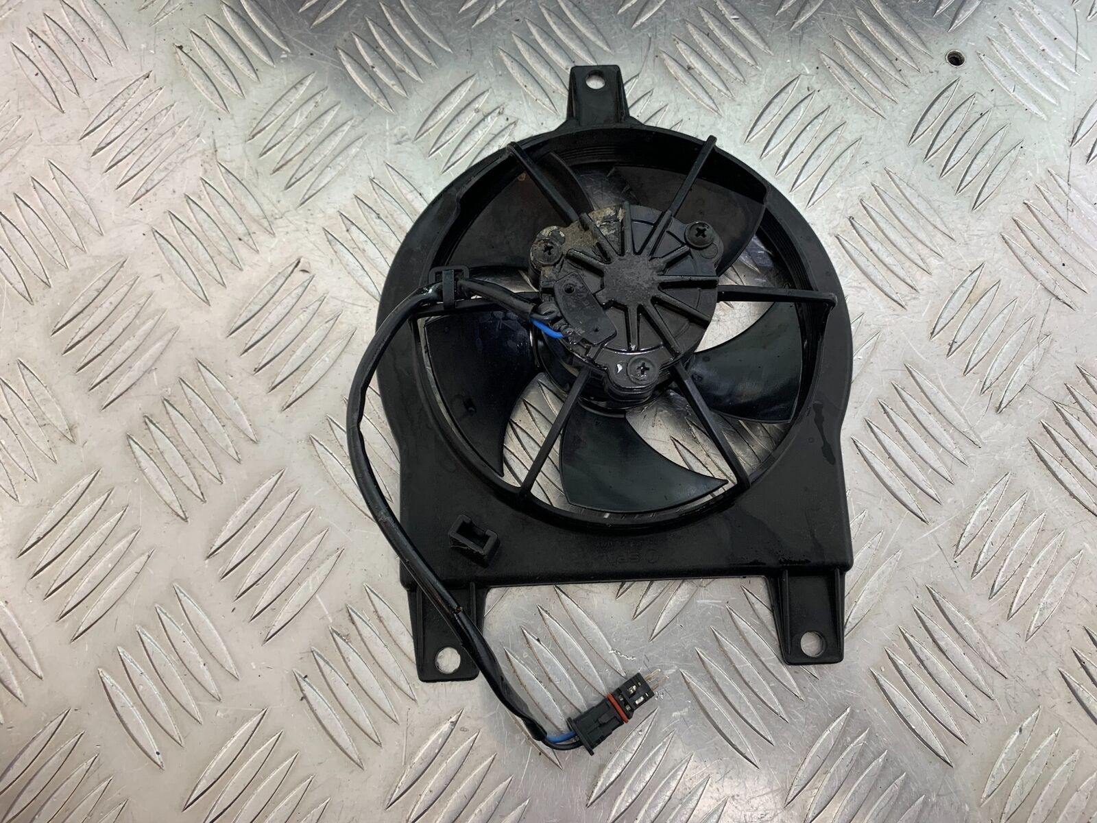 BMW F800 GT RADIATOR FAN  YEAR 2013-2017 (CMB1031)