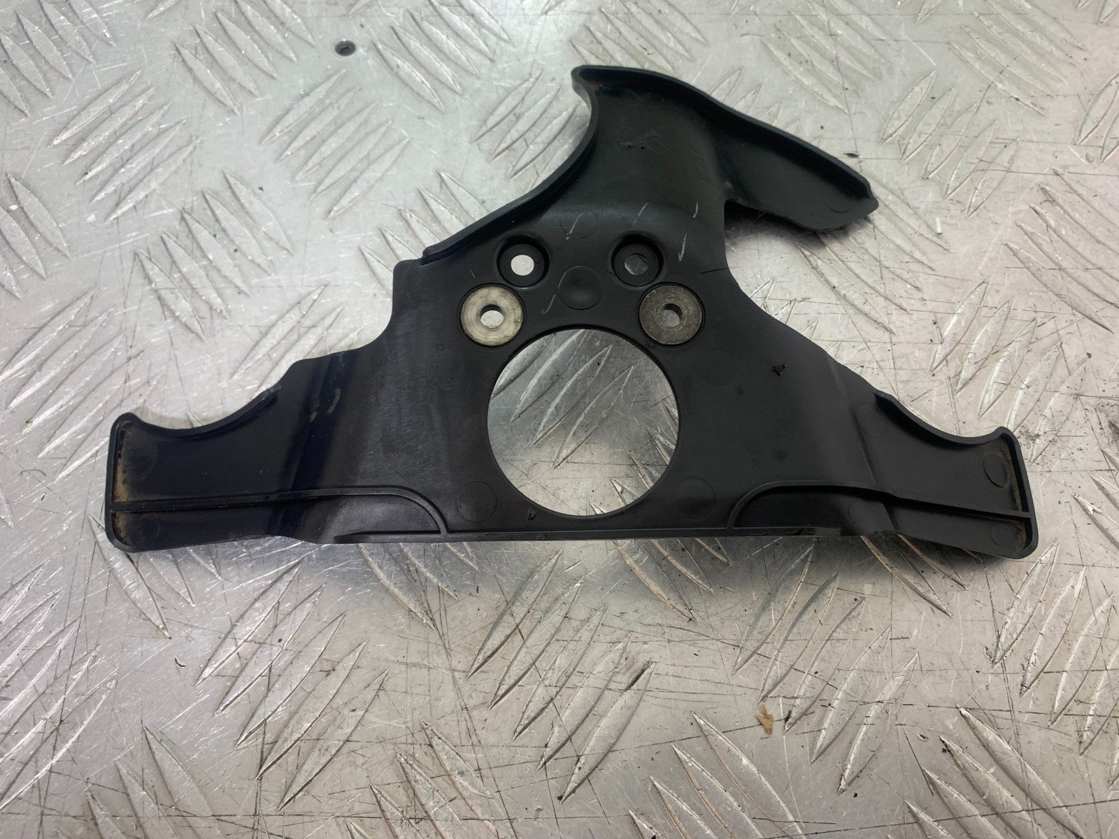 YAMAHA YZF R7 BOTTOM YOKE INFILL COVER  YEAR 2022-2025 (CMB1255)