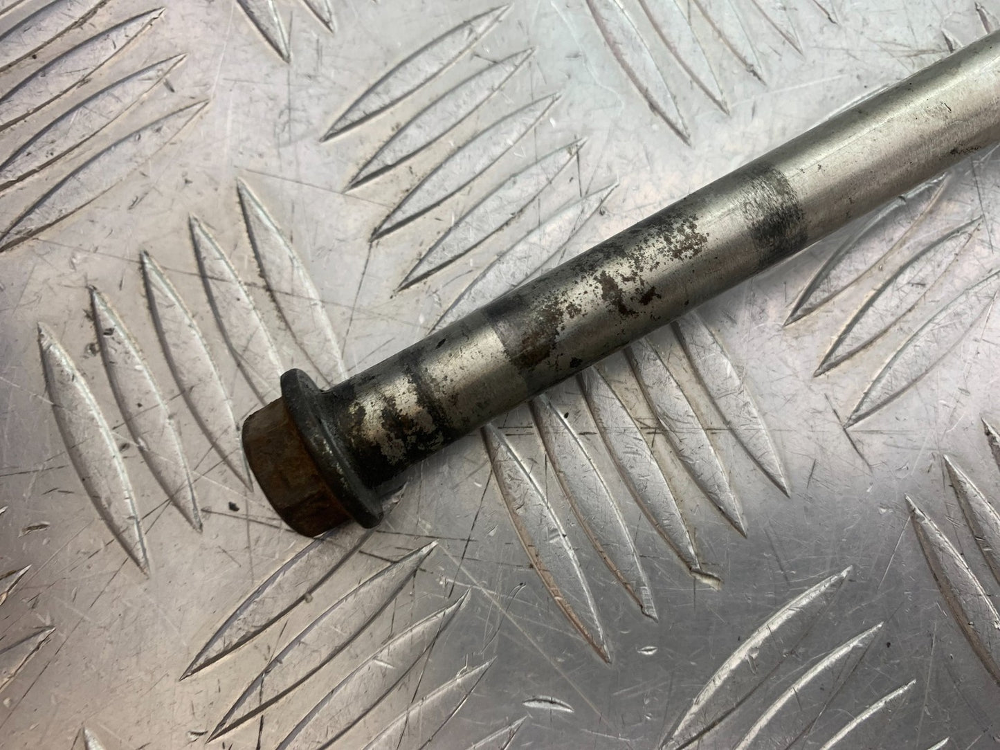 BENELLI BN125 BN 125 REAR WHEEL SPINDLE YEAR 2018-2021 (CMB1194)